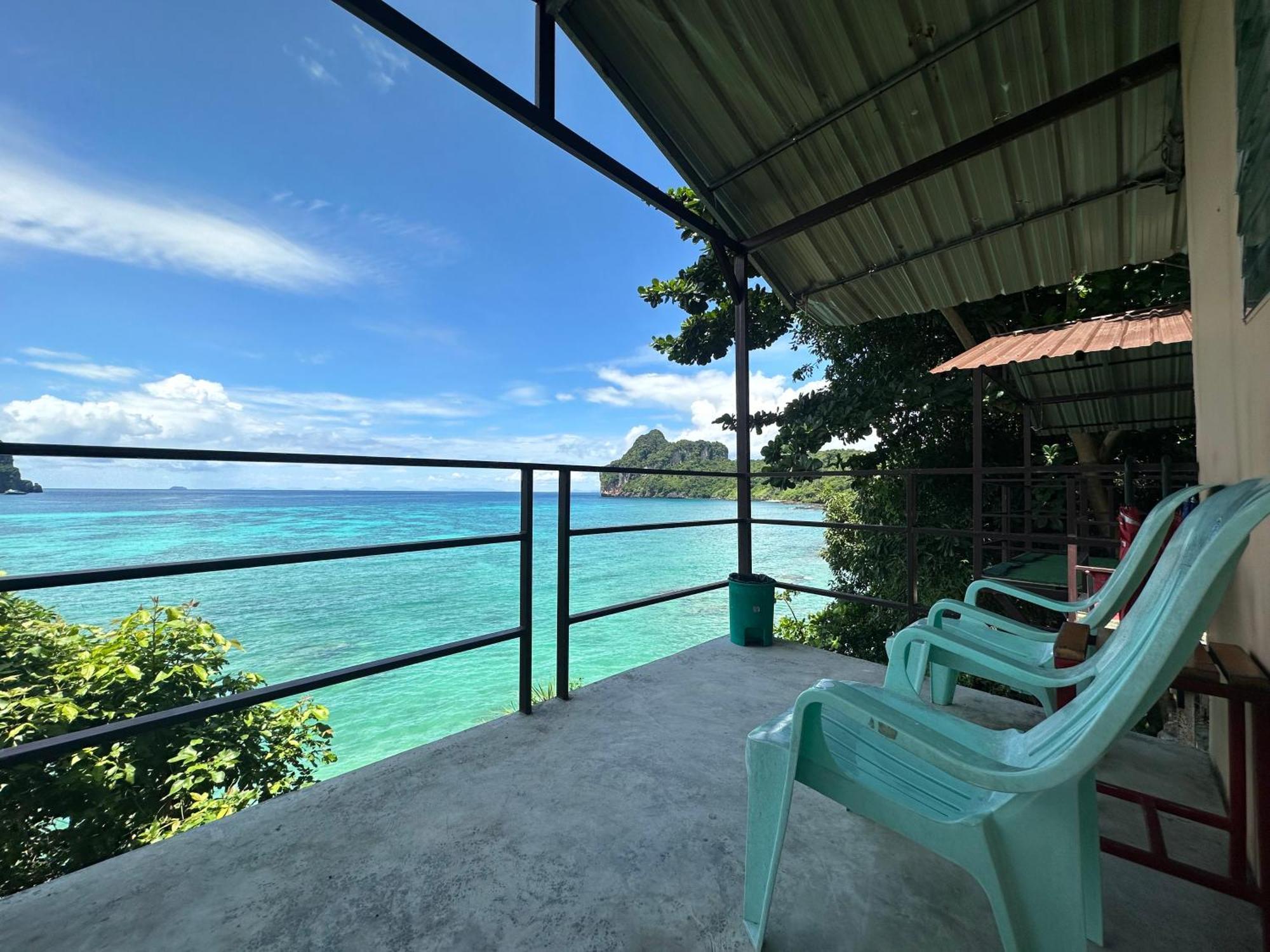 Phi Phi Seaside Bungalow Exterior foto